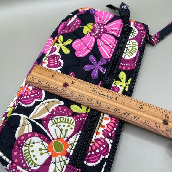 Vera Bradley Zipped Wallet Wristlet Pirouette Multicolor Floral Quilted Cotton - Picture 6 of 6